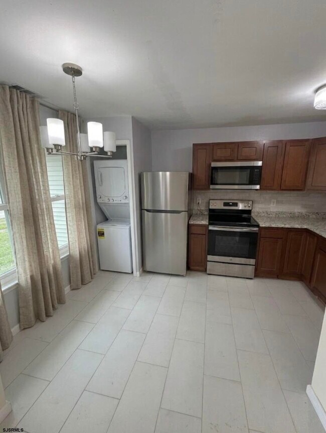 Foto del edificio - 3503 Woodlands Dr