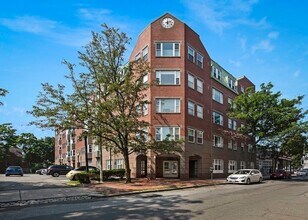 Building Photo - 289 Essex St