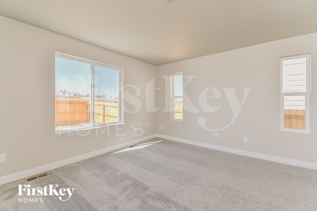 Foto del edificio - 10471 Horton Dr