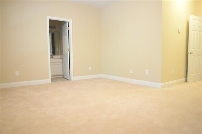 Building Photo - 5228 Wellsley Bend