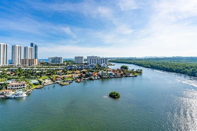 Building Photo - 400 Sunny Isles Blvd