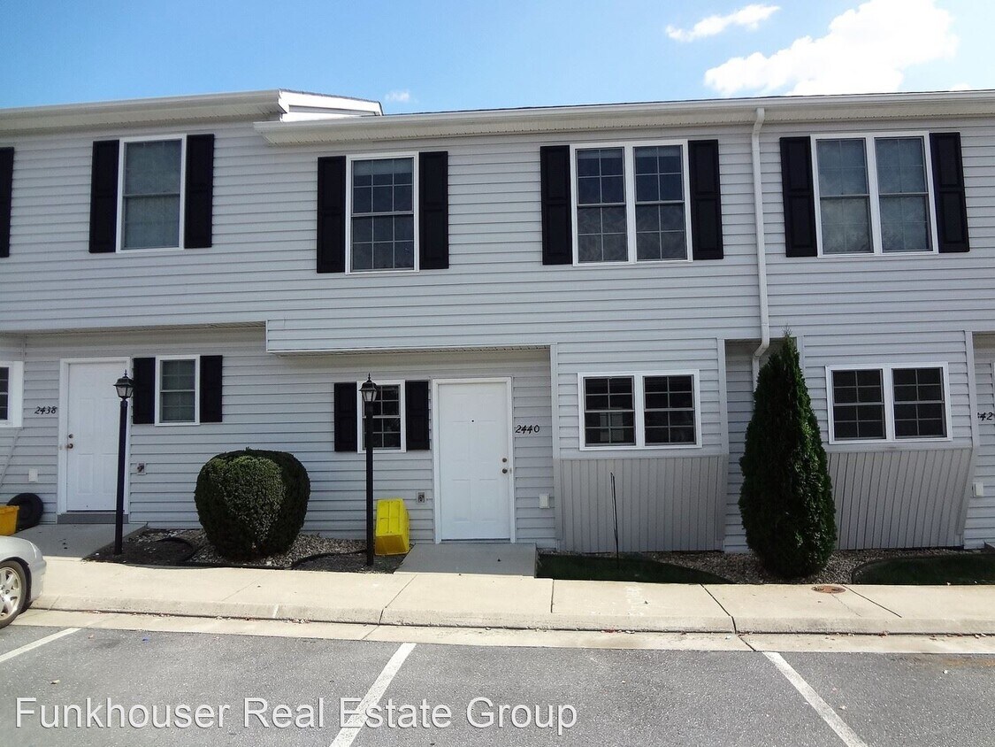 Primary Photo - 2 br, 2.5 bath House - 2440 Millwood Loop