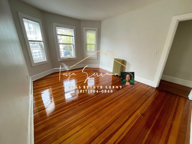 Building Photo - 37 Ridgewood St