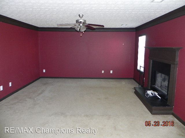 Building Photo - 4 br, 2.5 bath House - 37 Navajo Trail