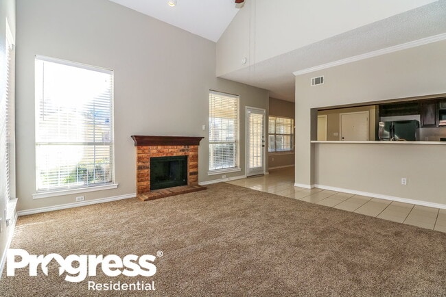 Building Photo - 4138 Briar Hill Dr