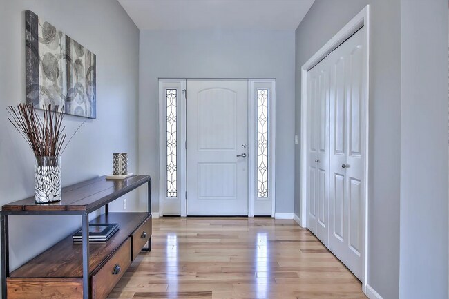 Foto del edificio - Beautiful and Updated 3BR 2BA Home in San ...