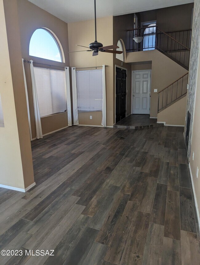 Foto del edificio - 8921 N Ferber Ct