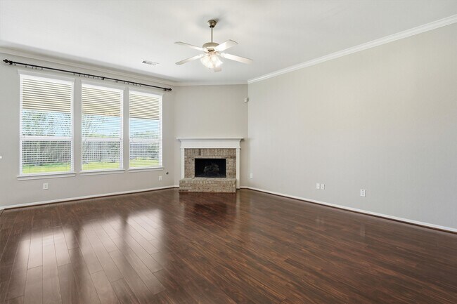 Foto del edificio - 2506 Barton Springs St