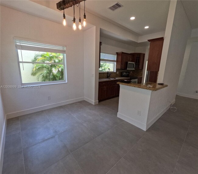 Building Photo - 1211 SW 84th Terrace