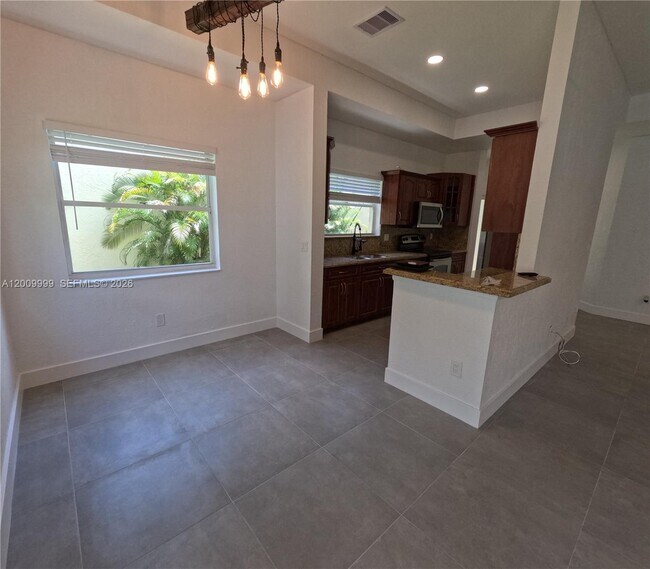 Foto del edificio - 1211 SW 84th Terrace