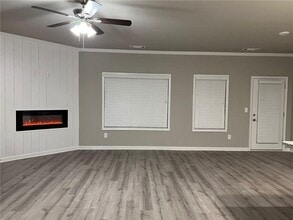 Building Photo - 5332 Fox Hl Ln