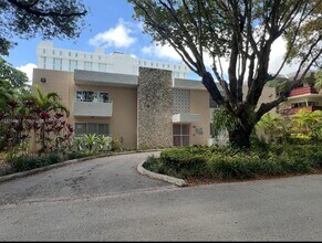 Building Photo - 1235 Mariposa Ave