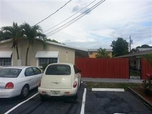 Primary Photo - 522 SW 20th Ave
