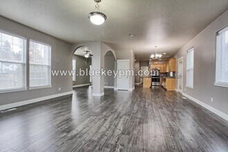 Building Photo - 4404 NE 97th St