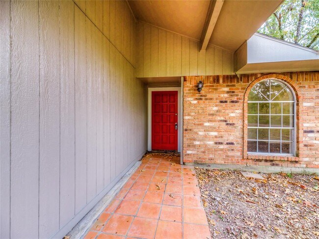 Building Photo - 569 Autumn Ln