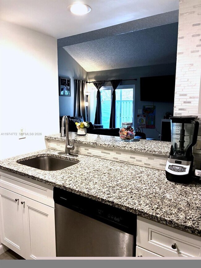 Foto del edificio - 2024 Champions Way