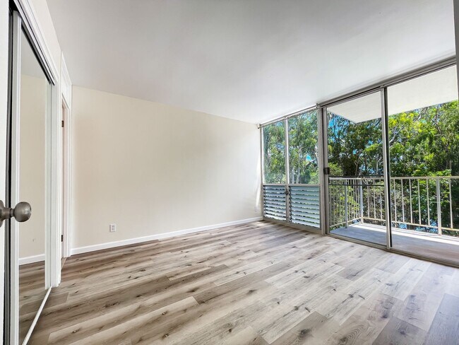 Building Photo - Recently Remodeled Wahiawa Condo