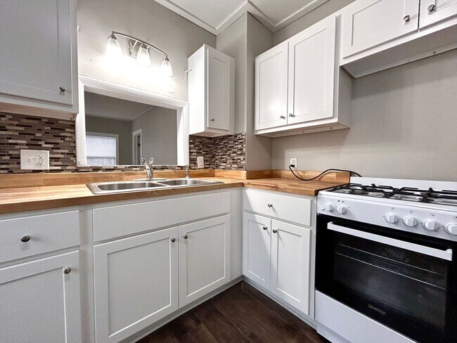 Foto del edificio - Three Bedroom Home in Muskegon