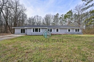 Building Photo - 2762 Candler Rd
