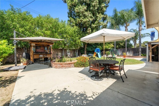 Foto del edificio - 22902 Willard Ave