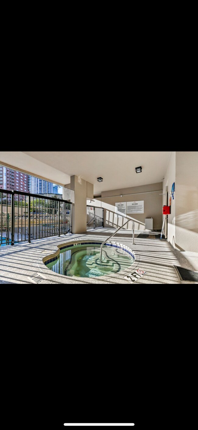 Foto del edificio - 3481 Lakeside Dr NE