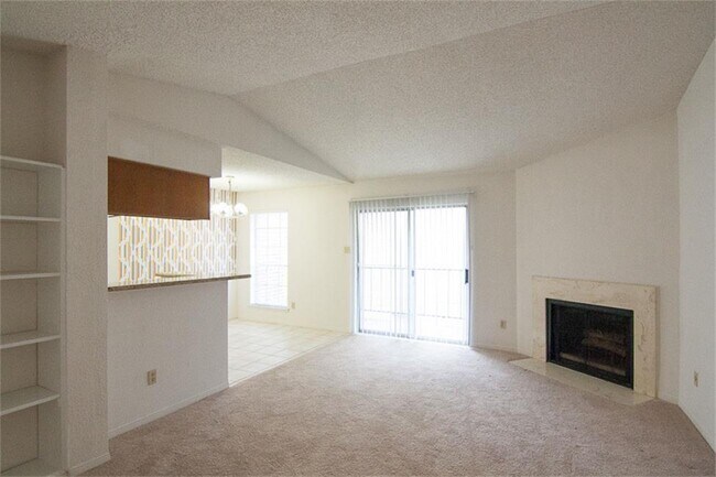 Building Photo - 3600 Jeanetta St