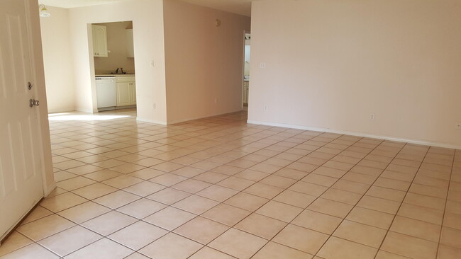 Building Photo - 1821 Cotton Tree Ct