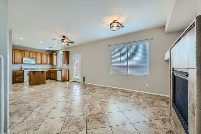 Foto del edificio - BREATHTAKING 2 Story Home! *$300 OFF 1ST M...