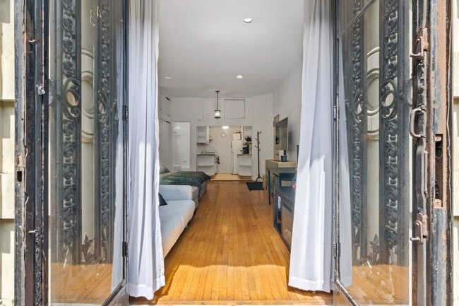 Foto del edificio - 43 W 85th St