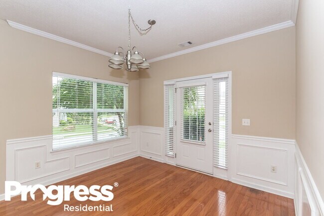 Building Photo - 139 Stillwood Dr