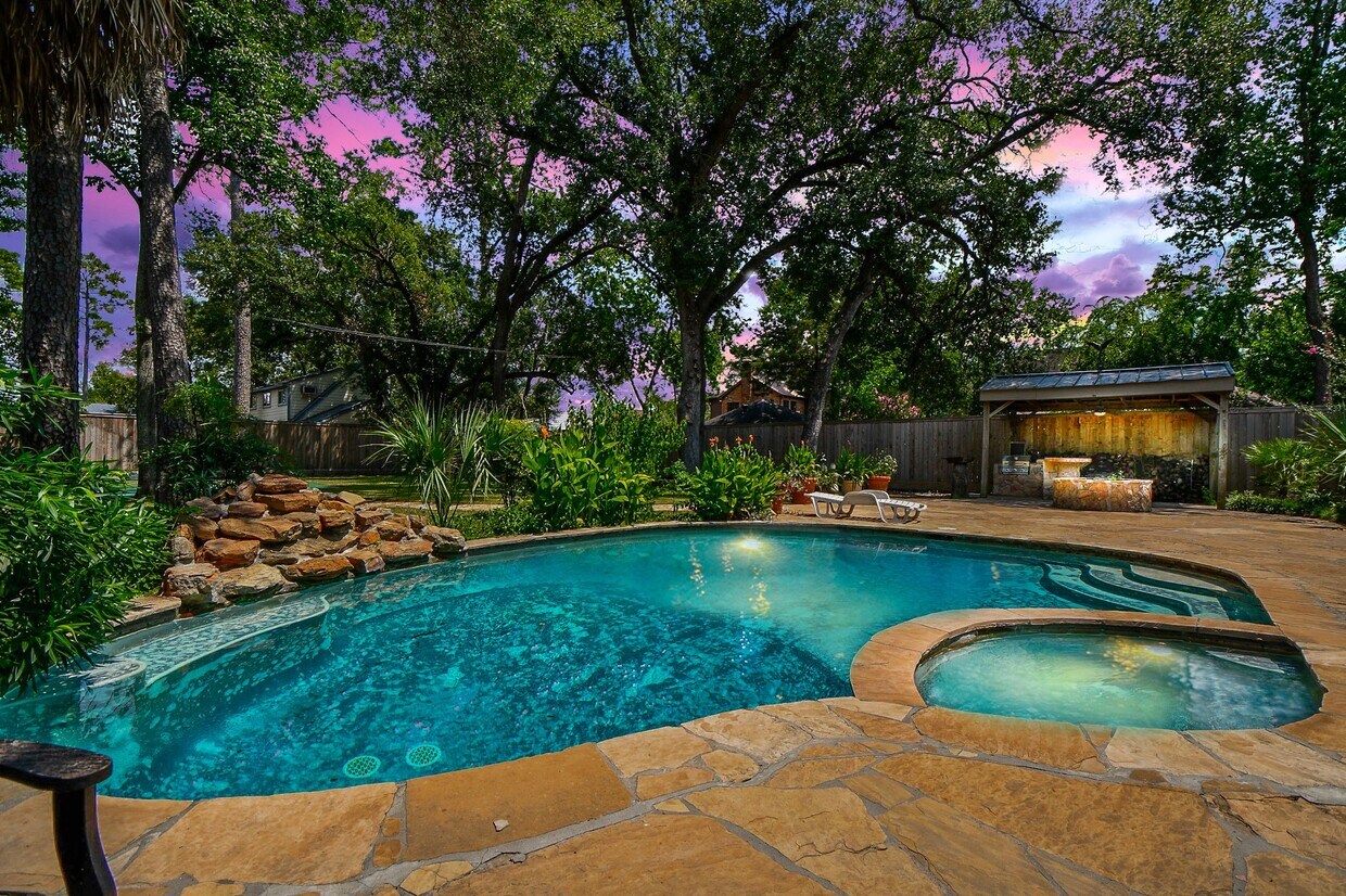 Foto principal - 1240 Bingle Rd