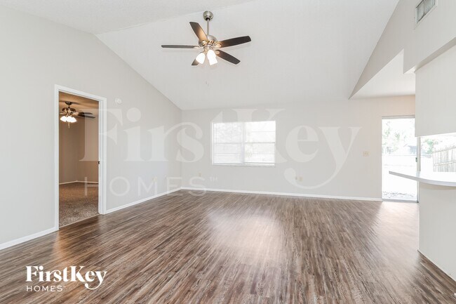 Foto del edificio - 1095 Sunshine Way SW