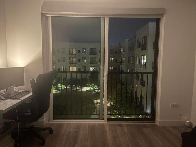 Foto del edificio - 2132 City Gate Ln