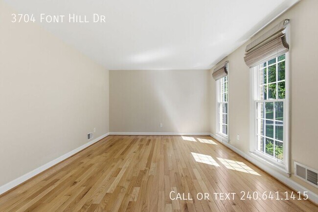 Foto del edificio - 3704 Font Hill Dr