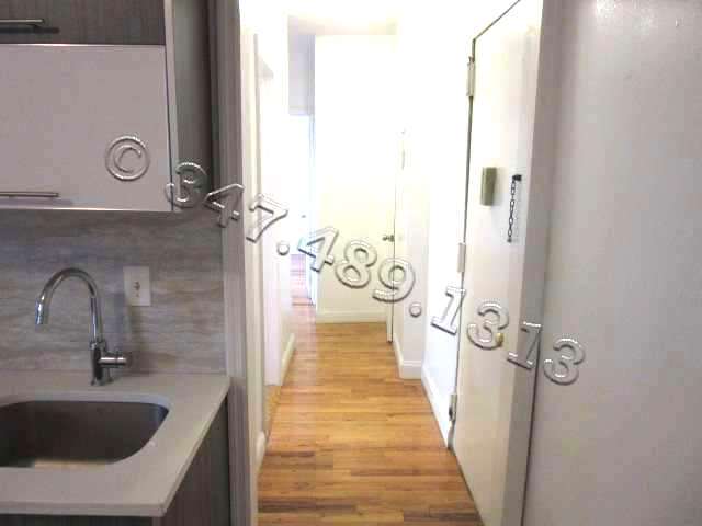 Foto del edificio - 831 Madison St