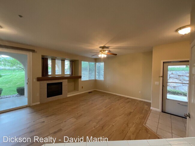 Building Photo - 2 br, 2 bath House - 6140 Ingleston Dr. Un...
