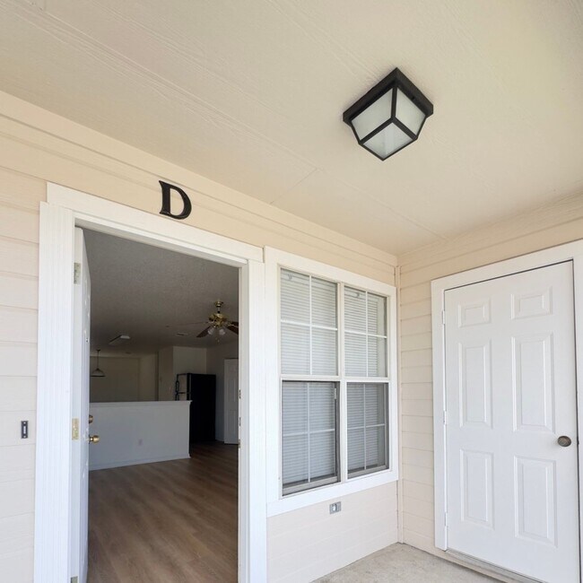 Foto del edificio - 1602 Dugger Cir