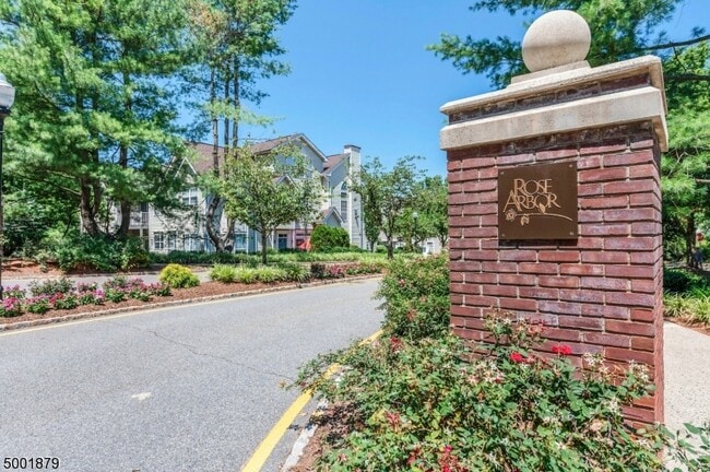 Building Photo - 44 Witherspoon Ct
