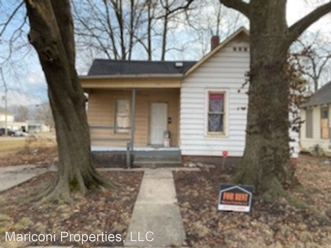 2 br, 1 bath House 1426 e brown House for Rent in Springfield, IL