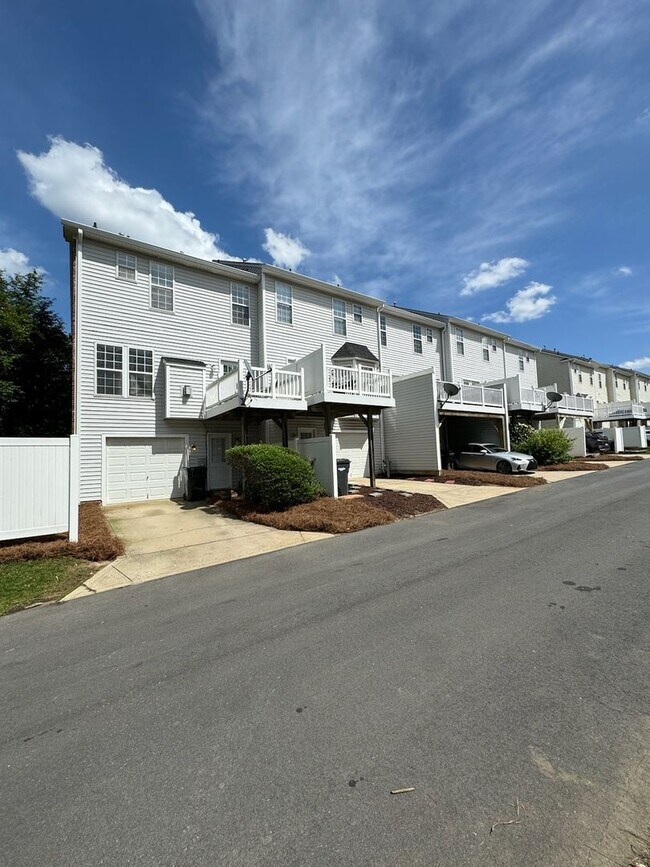 11806 Chelton Ridge Ln, Charlotte, NC 28277 House Rental in Charlotte