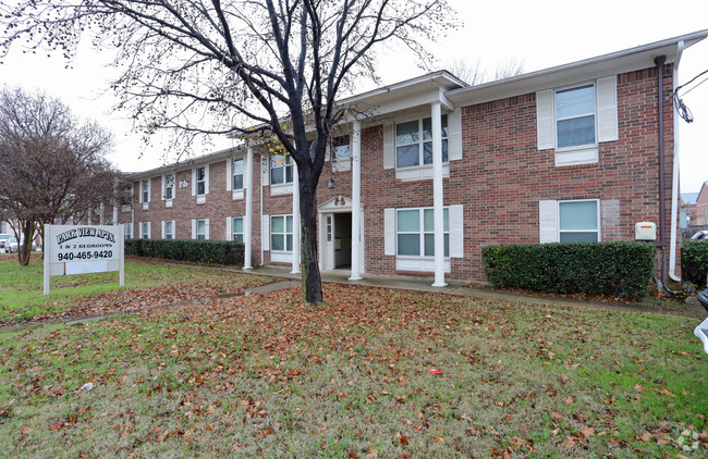 Building Photo - Park View Apartments