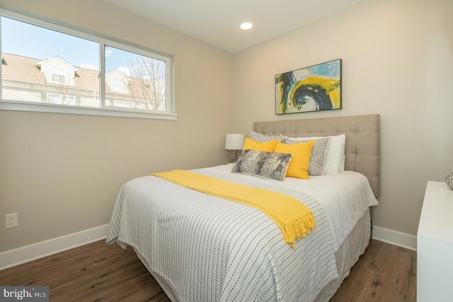 Foto del edificio - 2220-28 Master St