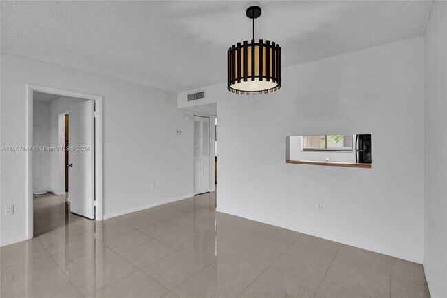 Building Photo - 8075 SW 107th Ave