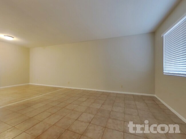 Foto del edificio - 809 95th Pl