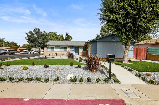 Building Photo - 3636 W Tulare Ave
