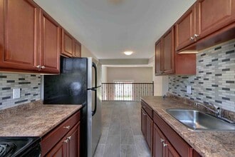 Building Photo - 357 Murray St