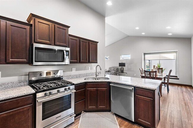 Foto del edificio - 1338 Twin Leaf Ave
