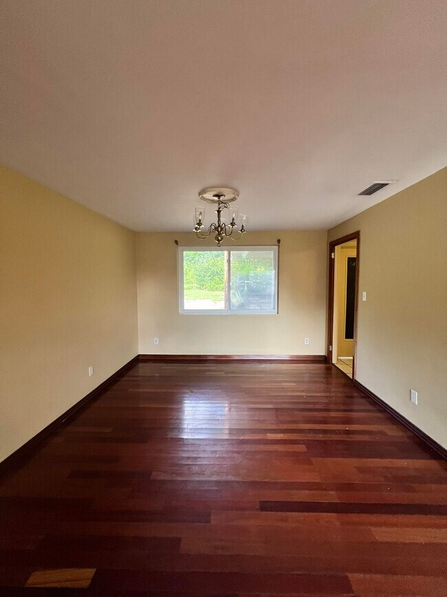 Foto del edificio - 824 Concord Rd