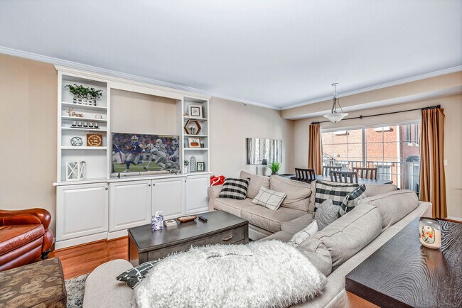 Sala de estar - 3316 Wasson Rd