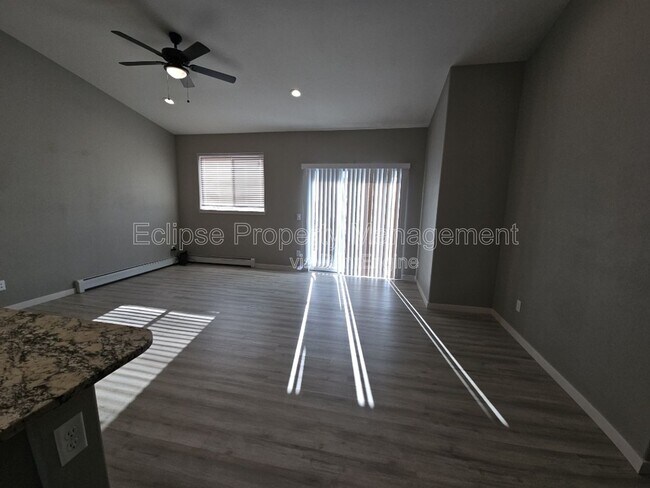 Foto del edificio - 507 Crestone Ave